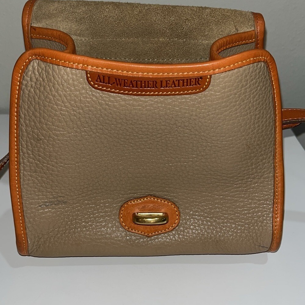 Dooney and Bourke Essex Tan And Brown‎ Leather Shoulder Bag Crossbody Classic - Picture 7 of 16
